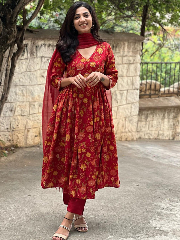 Red Cotton Floral Printed Kurti With Pant & Dupatta Set