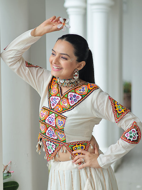 Off White Kutchi Gamthi Embroidered Work Blouse With Lehenga