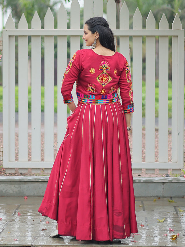 Maroon Koti Pattern Kutchi Gamthi Work Blouse With Lehenga