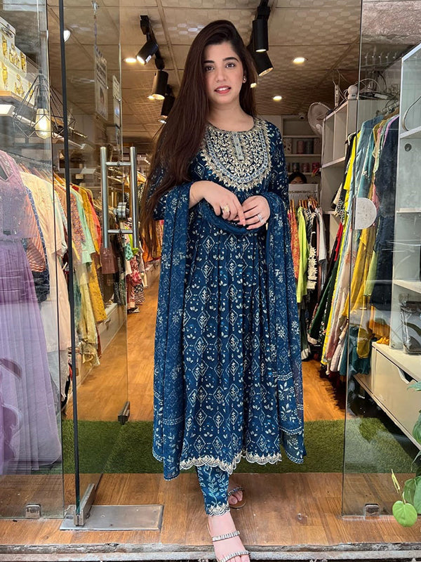 Blue Naira Embroidered Kurti With Pant & Dupatta